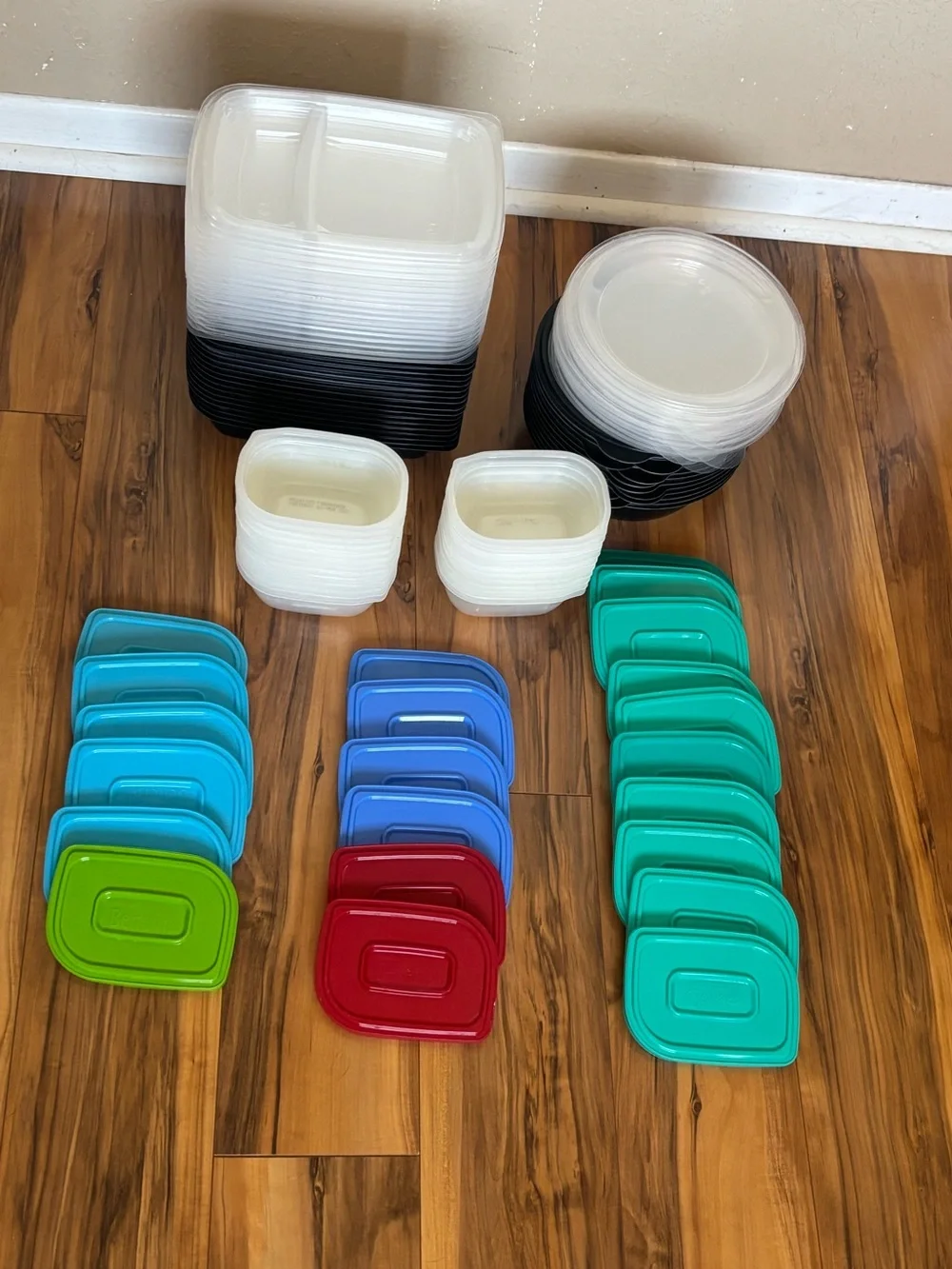 Assorted Plastic Food Storage Meal Prep Container with Lids - Multi-Color